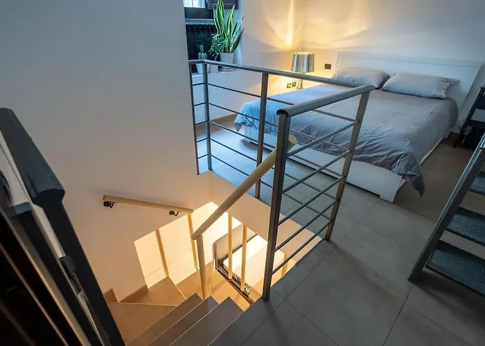 Life Is Beautiful Design Loft Navigli Romolo, Netflix, Wifi, Ac And Street Parking