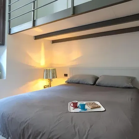 Life Is Beautiful Design Loft Navigli Romolo, Netflix, Wifi, Ac And Street Parking Appartement Milaan Buitenkant foto